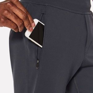 Men’s Discipline Pant. Straight- Leg, Luon. L navy